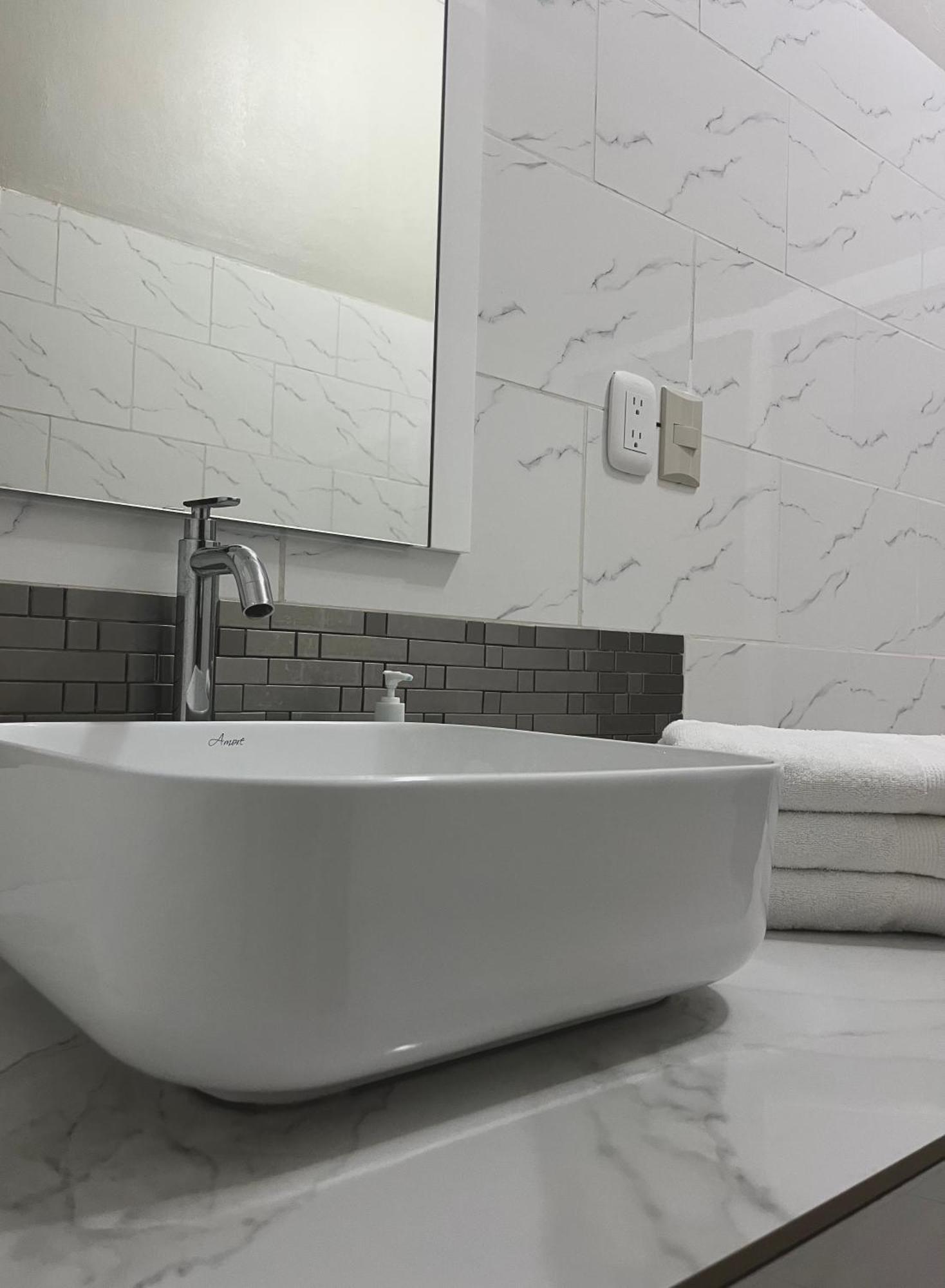 Mangohosting Hotel Comayagua Luaran gambar