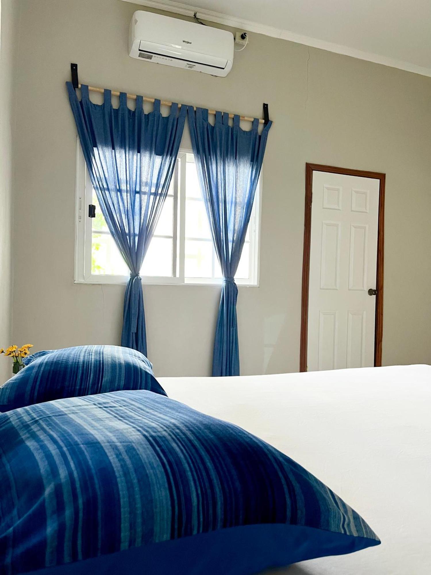 Mangohosting Hotel Comayagua Luaran gambar